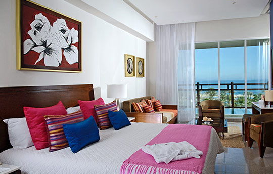 Vidanta-los-cabos-the-grand-mayan-rooms-suites